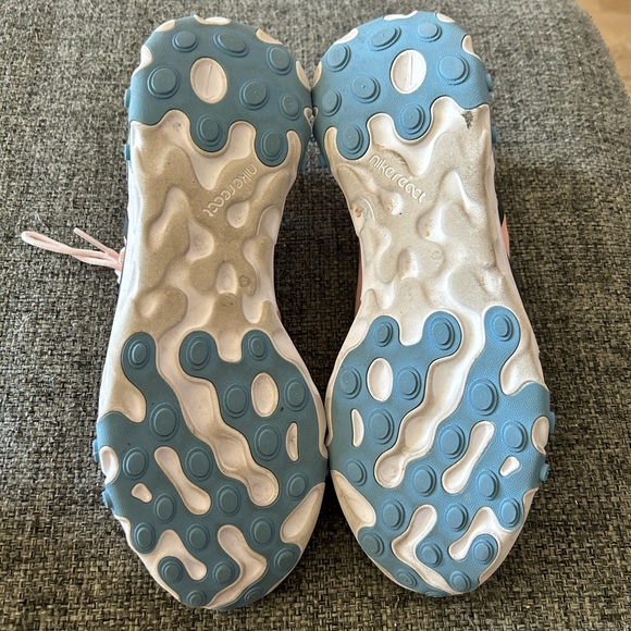 🎀GUC Baby Pink + Blue Nike React Sneakers🎀 - Picture 4 of 5